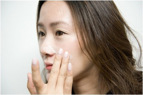 严重的敏感肌肤如何修复？淡定，源自护肤来帮助你