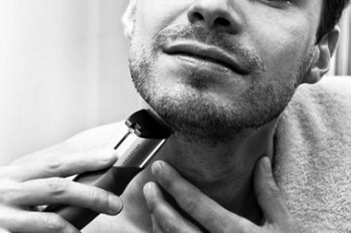 男士拔胡须会成为敏感肌肤吗？深度解析拔胡子的危害