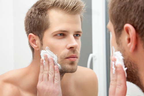 男人也有敏感肌肤吗？注意：不良生活习惯毁皮肤